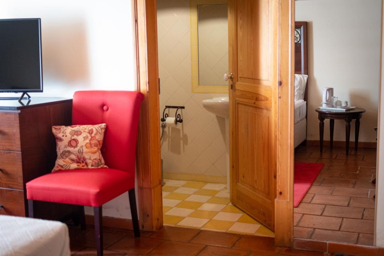 Hotel Rural Quinta Do Juncal Serra d'El-Rei Buitenkant foto